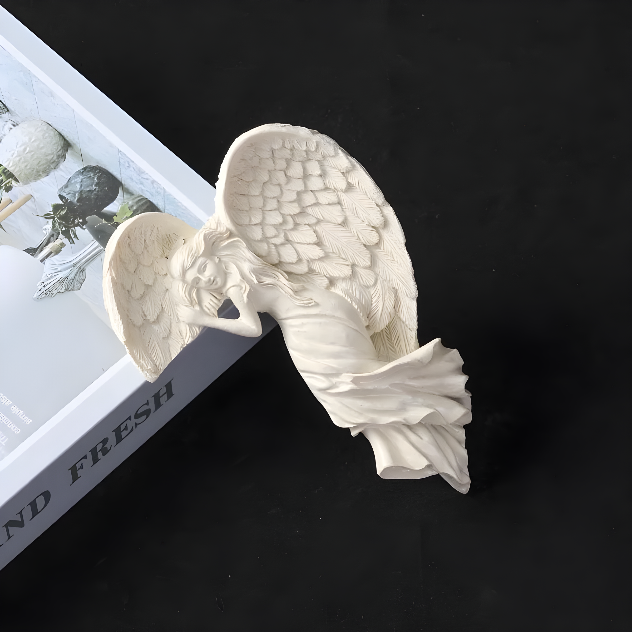 Peaceful Guardian Angel Doorframe Accent