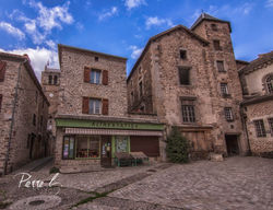 Blesle Village Médiéval