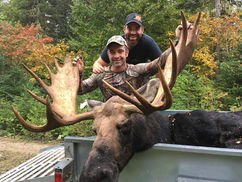 Jason Tremblay Morneau, guide de chasse à l'orignal