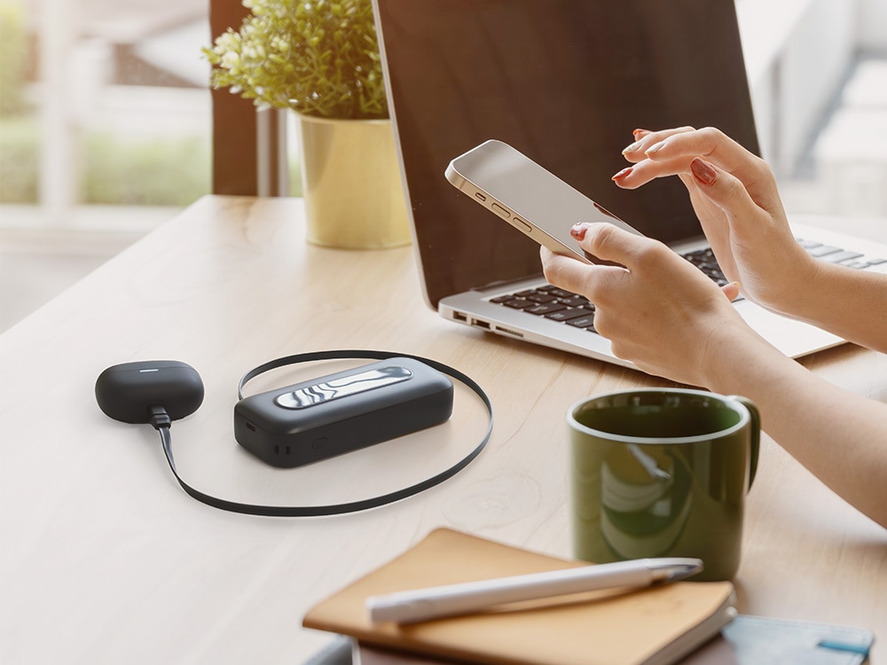 10,000mAh スリムモデル