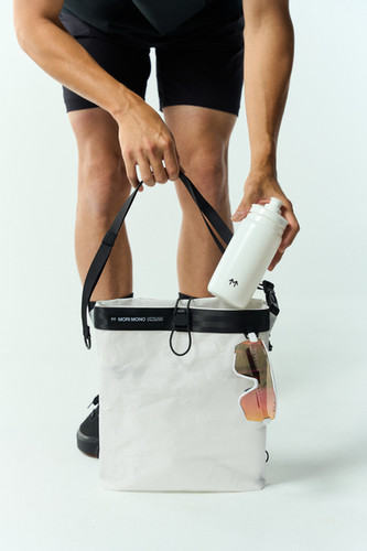 バッグ BROCHURE DYNEEMA TOTE WHITE BROCHURE DYNEEMA TOTE WHITE