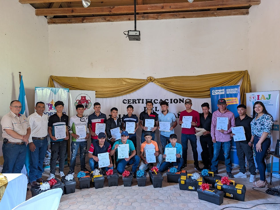 ¡Jóvenes de La Campa se capacitan para el futuro! Clausura del taller de Albañilería Básica abre nuevas oportunidades laborales.