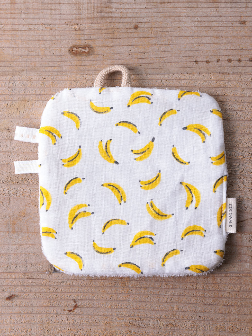 サムネイル： シリコンストラップとおもちゃハンカチ（フルーツ）＿　バナナ（Ｒ－２５０８０２ＢＡＮ）