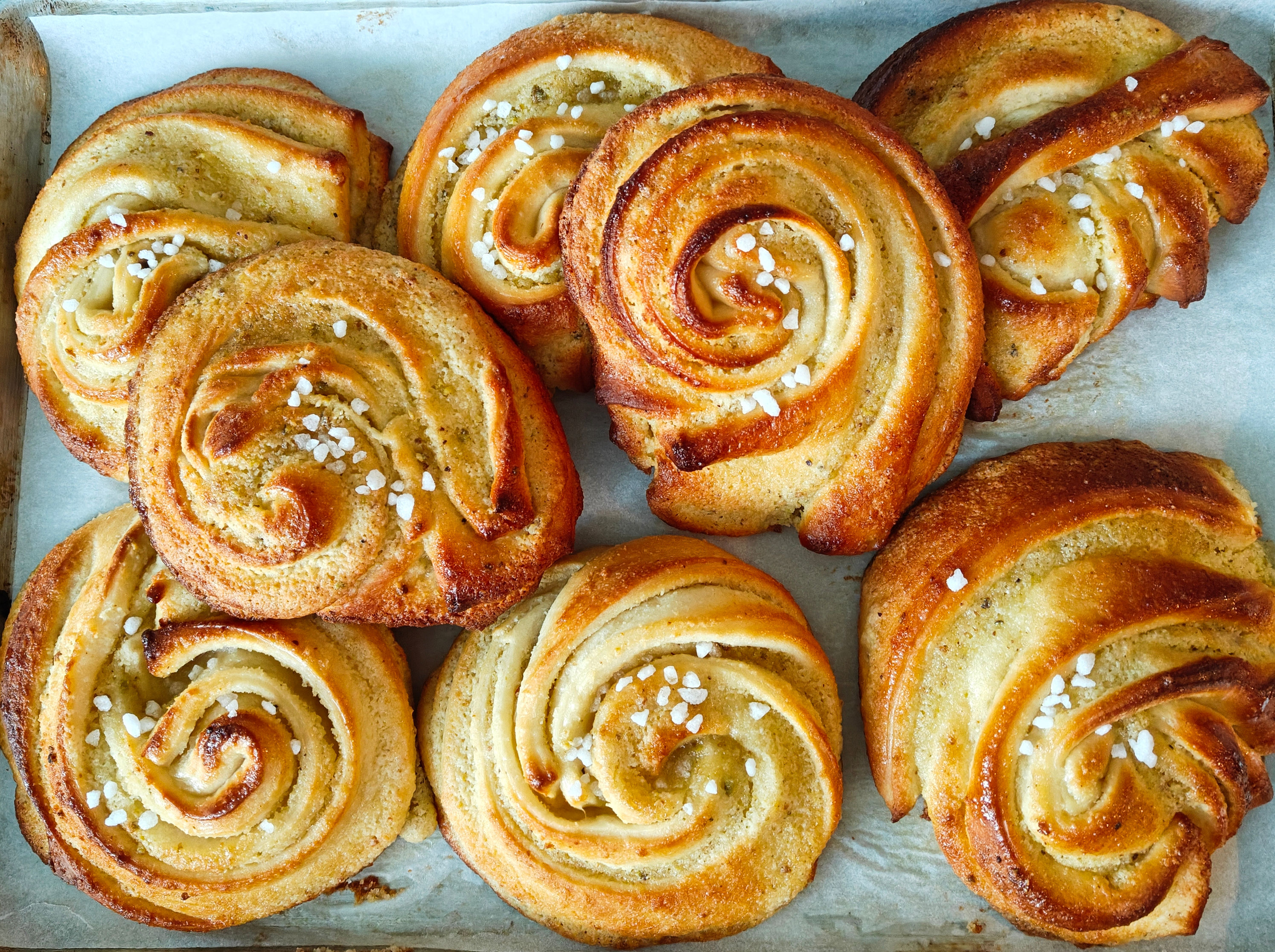 Almond & thyme Babkas (6 pcs)