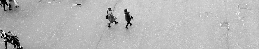 La gente che cammina