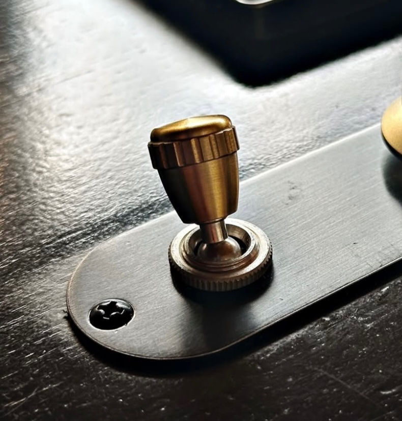 SET SCREW SWITCH