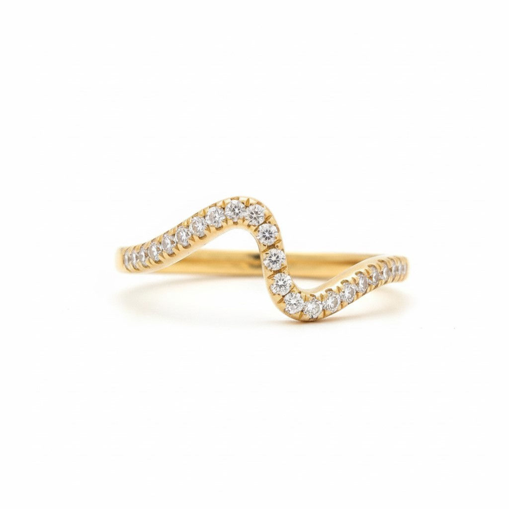 Freeform style stackable yellow gold diamond ring