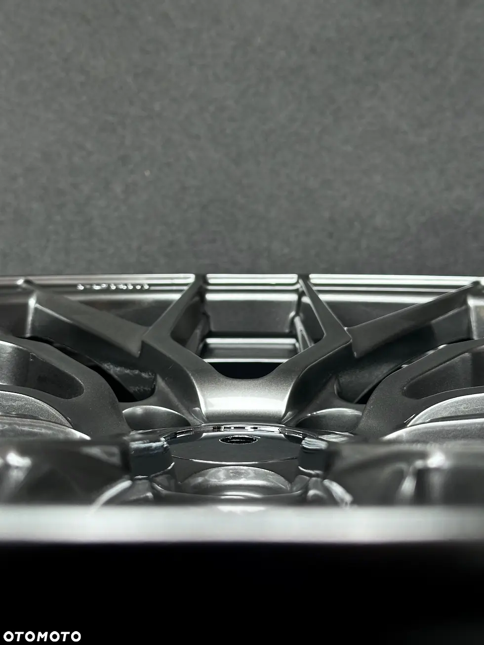 Miniatura: NOWE Felgi do BMW 18"  5X120 Hyper Black Grafitowe