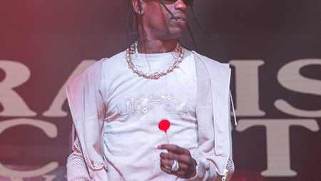 Travis Scott x Givenchy : La collaboration inattendue pour le merchandising de l'album UTOPIA