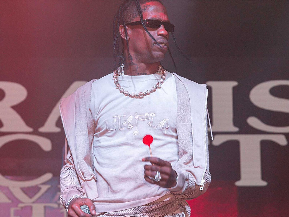 Cette collection à venir semble être une continuation du thème visuel choisi par Travis Scott pour la promotion de son nouvel album UTOPIA, qui devrait sortir le 28 juillet 2023. La couleur marron foncé, voire sable, est un choix récurrent dans les collections de Travis, que ce soit pour ses collaborations passées avec Nike ou pour sa propre marque, Cactus Jack.