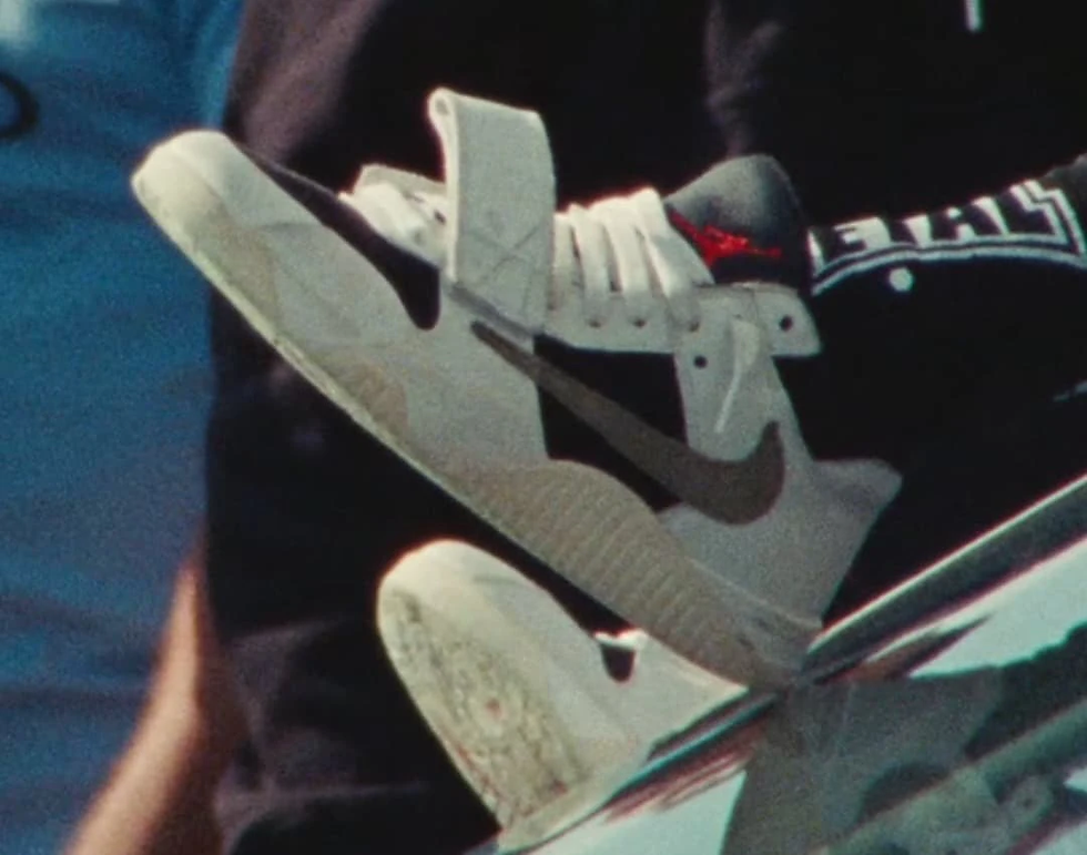 Découvrez les Nike Jordan x Travis Scott "Cut The Check Grey" : Une Collaboration Très Attendue
