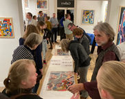 Gasten expositie John Nieland 'bestemming onbekend' in het Herman van Veen Arts Center.