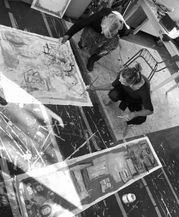 Marion Bloem en John Nieland working together, preparing for the upcoming exhibitions in the Nieuwe Smederij in Ferwert and the Rosa Spier Huis in Laren, in the fall of 2023.