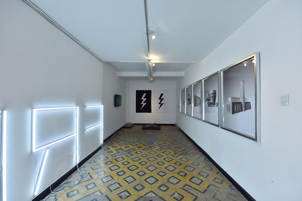 Totem / Mario Opazo / Salón Comunal