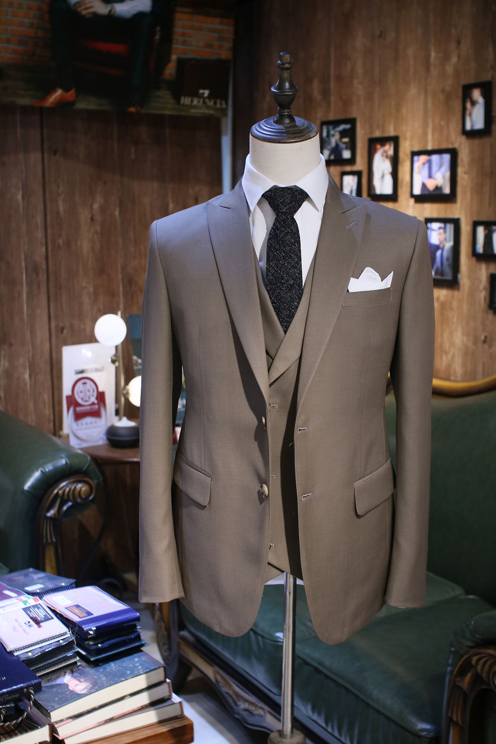 Thumbnail: Khaki Dandy