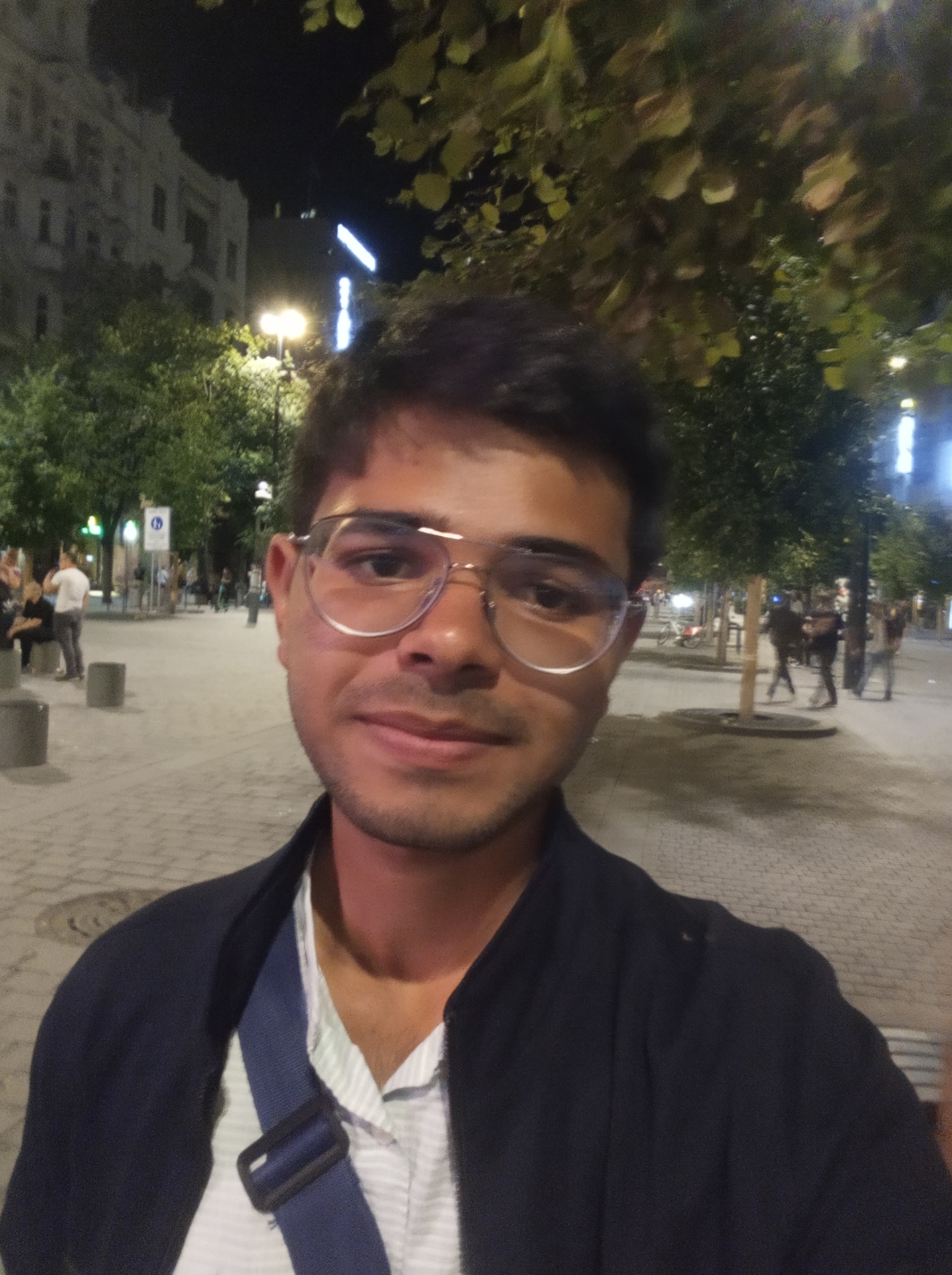 FELLOW.jpg