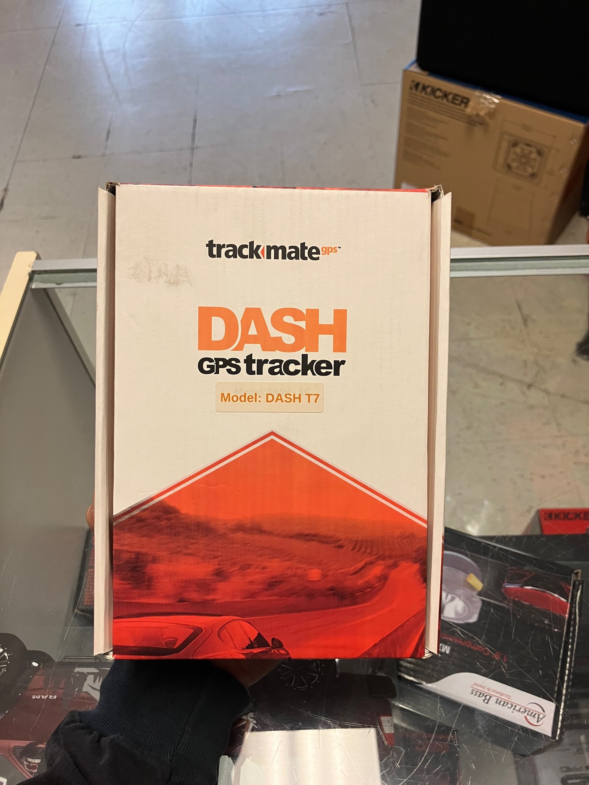 Dash GPS Tracker 