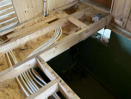 Utrivningen är avslutad och nu påbörjar vi uppbyggnaden av huset i Eksjö.