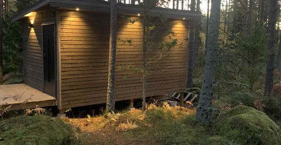 Förrådsbod 15 kvm med pulpettak och belysning – byggd av JRW Bygg