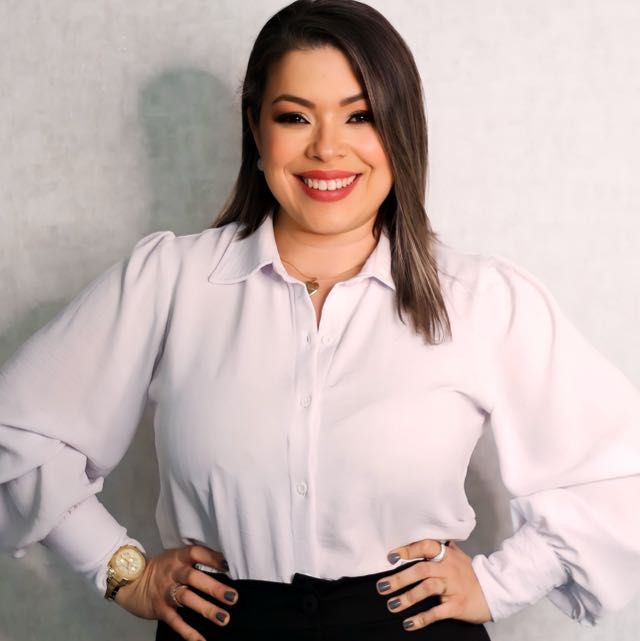 Larissa Oliveira.jpeg
