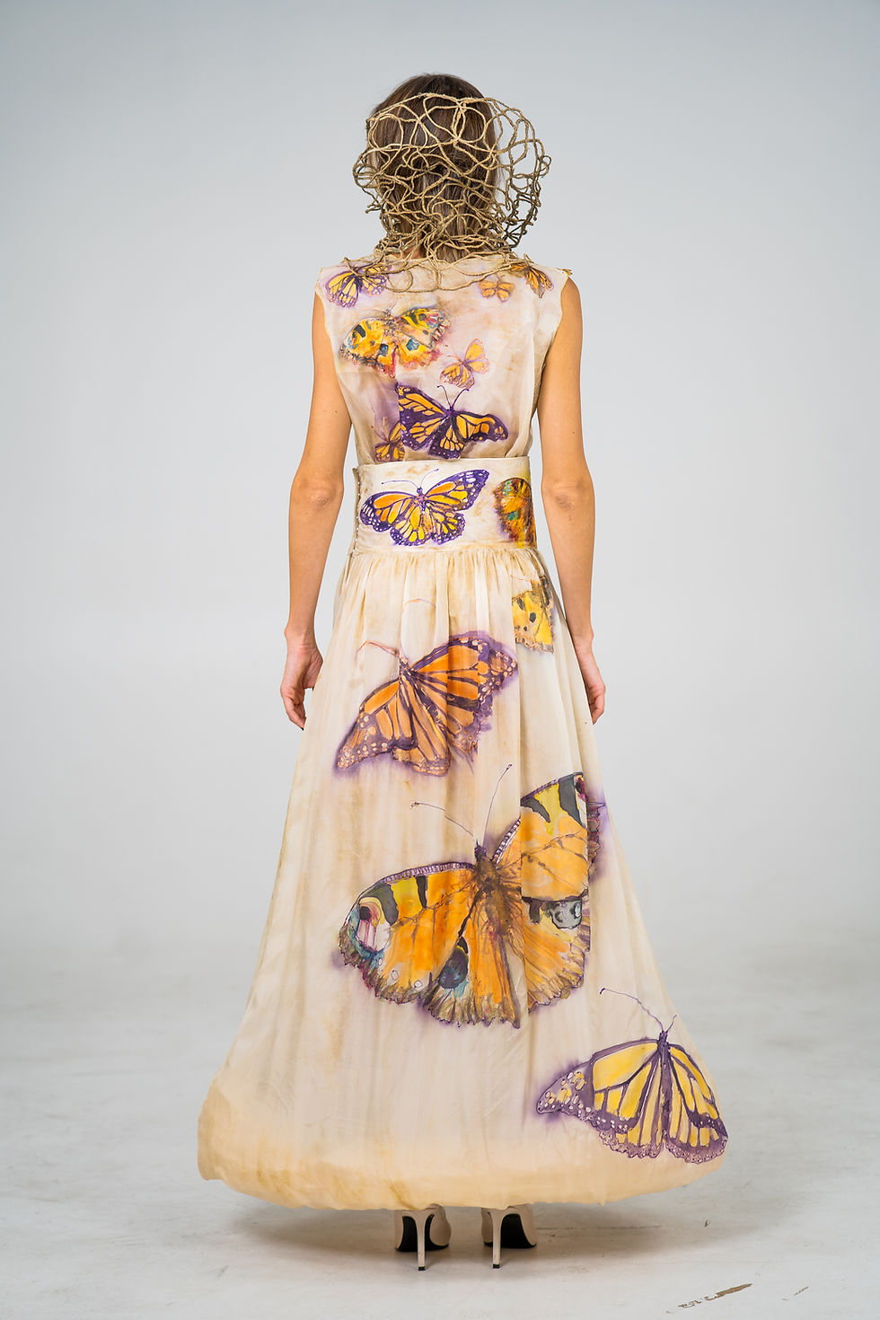 Miniatura: Hand-painted art couture