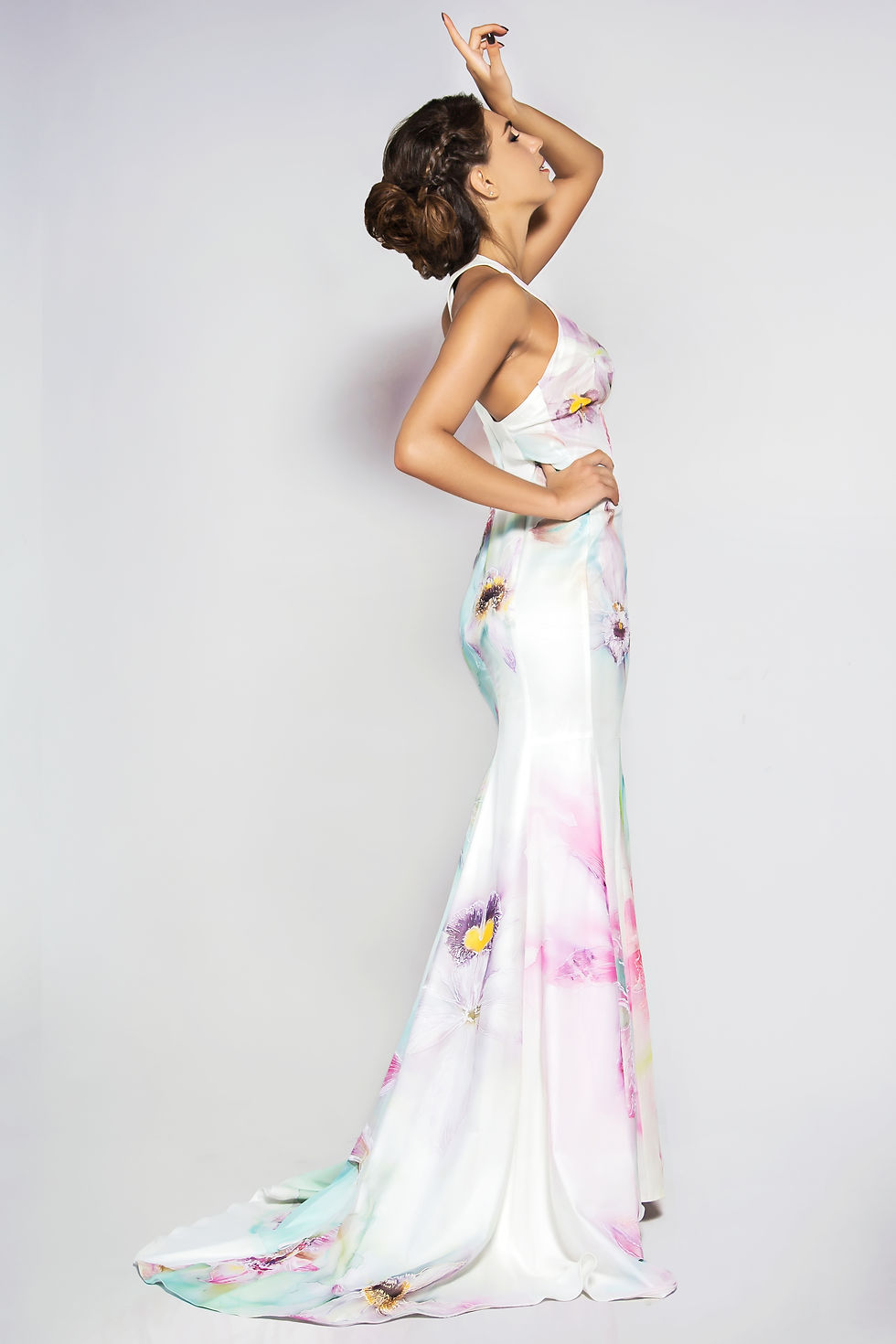 Thumbnail: Hand-painted wedding gown