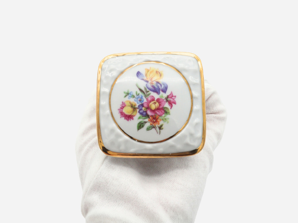 Page Martinroda Dresden Bone China Trinket Box