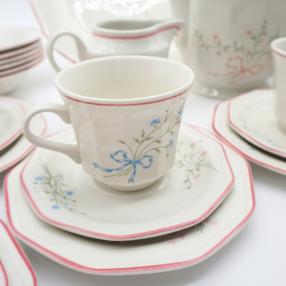 Vintage Churchill England Mille Fleurs Porcelain Tea Set