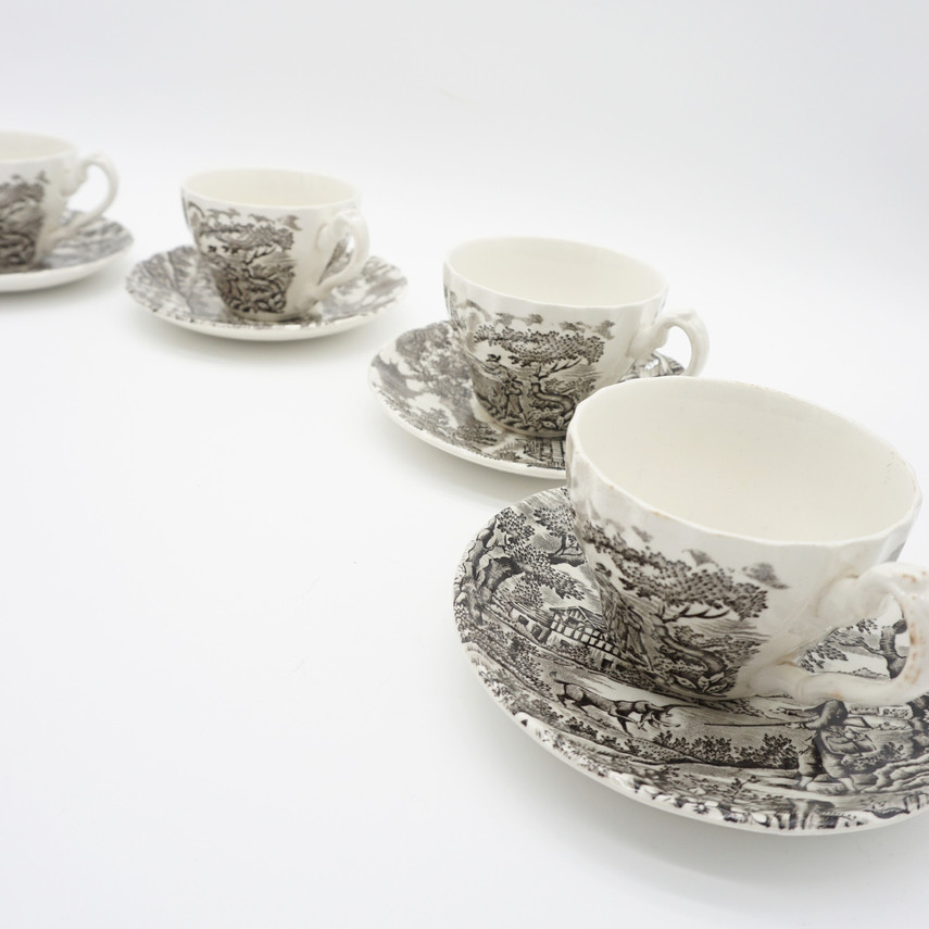 Myott The Hunter Tea Cup and Saucer Set