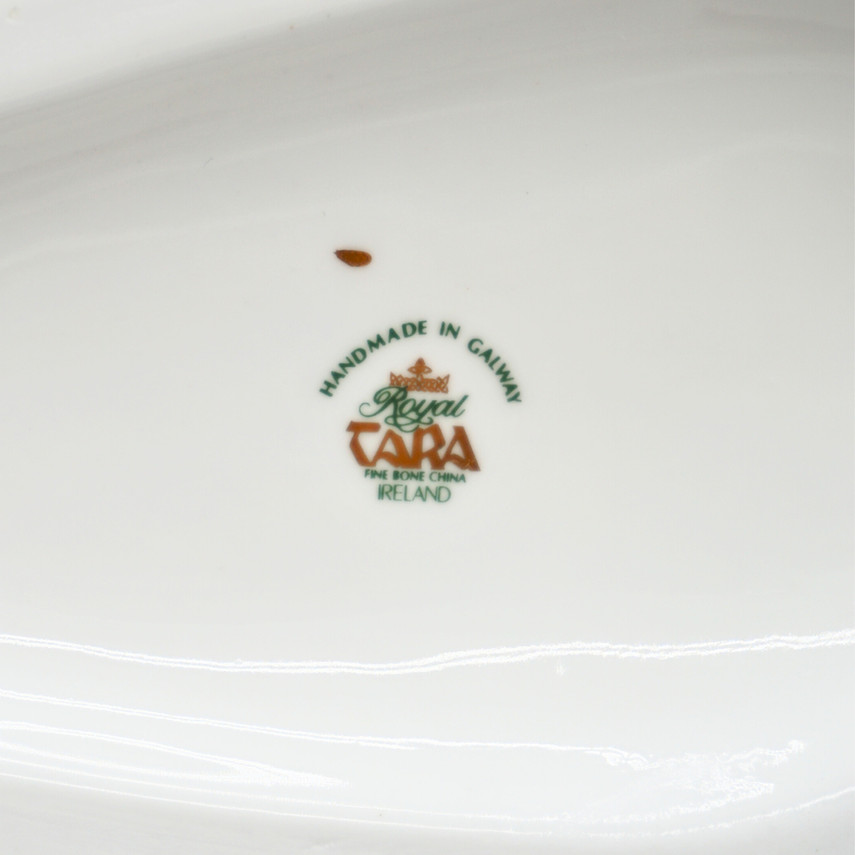 Vintage Royal Tara Fine Irish Bone China Swan Pot Vase