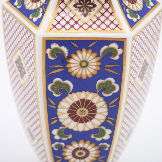 Aynsley Imperial, Imari Style, Fine Bone China Vase, 1970s