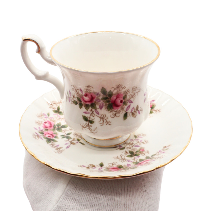 Royal Albert Lavender Rose Tea Set, Fifteen Pieces