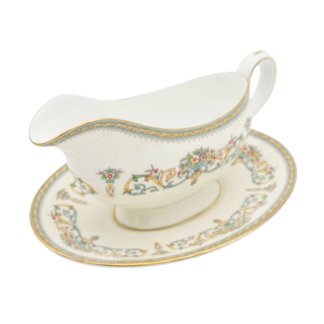 Aynsley Henley Bone China Gravy Boat And Underplate
