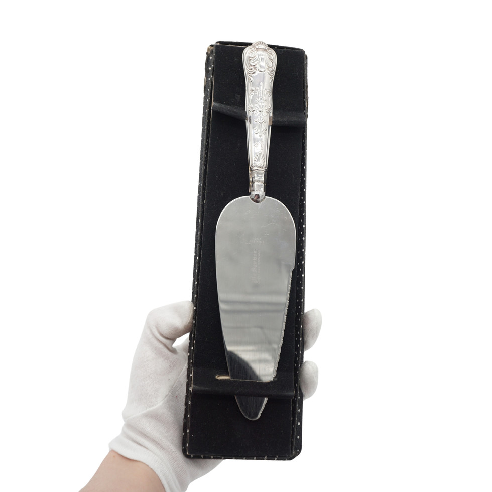 Harrison Brothers, Sheffield Sterling Silver Handled Pie Server, 1975