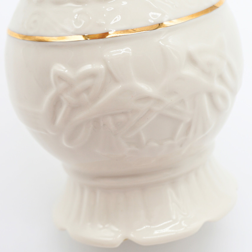 Belleek Claddagh Irish Fine Parian China Vase