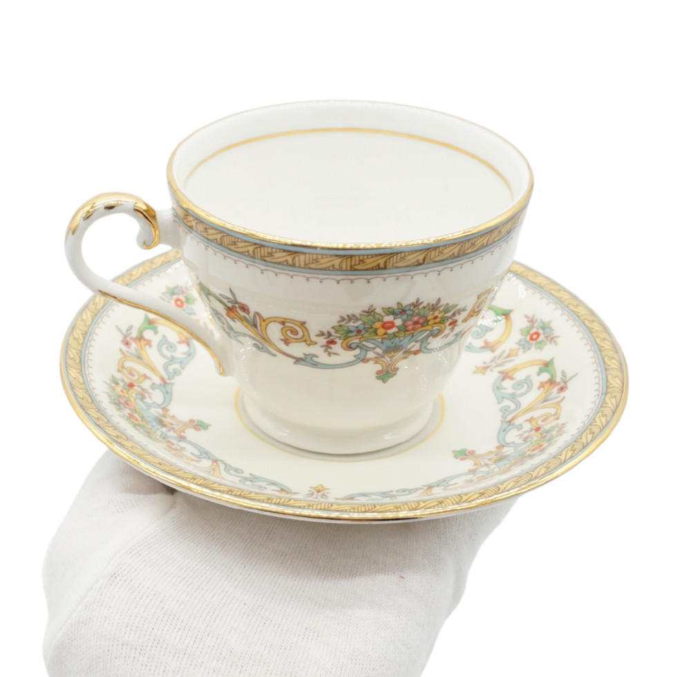 Aynsley Henley Bone China Teacup And Saucer Set
