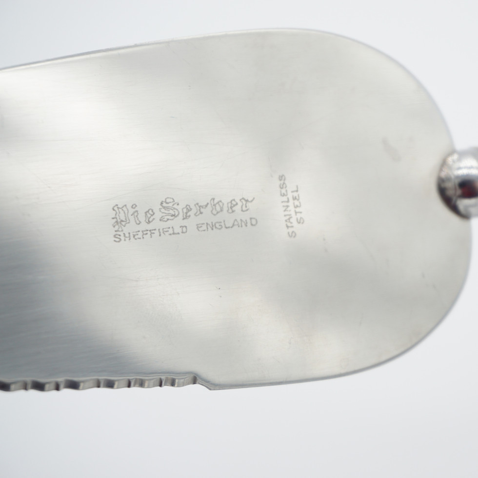Harrison Brothers, Sheffield Sterling Silver Handled Pie Server, 1975