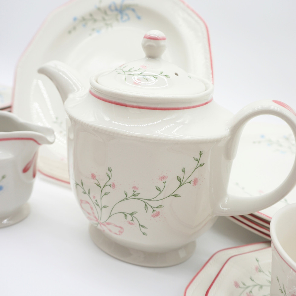 Vintage Churchill England Mille Fleurs Porcelain Tea Set