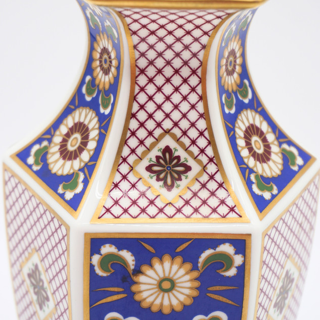 Aynsley Imperial, Imari Style, Fine Bone China Vase, 1970s