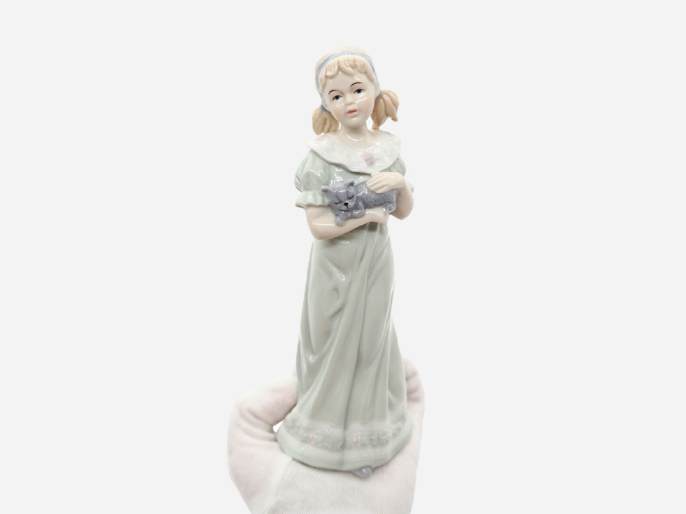 Vintage Regal Collection Figurine Bedtime Range
