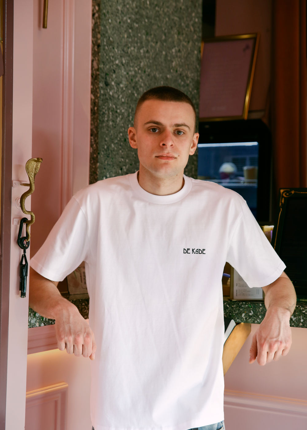 De Kade “Shoppa” White Tshirt