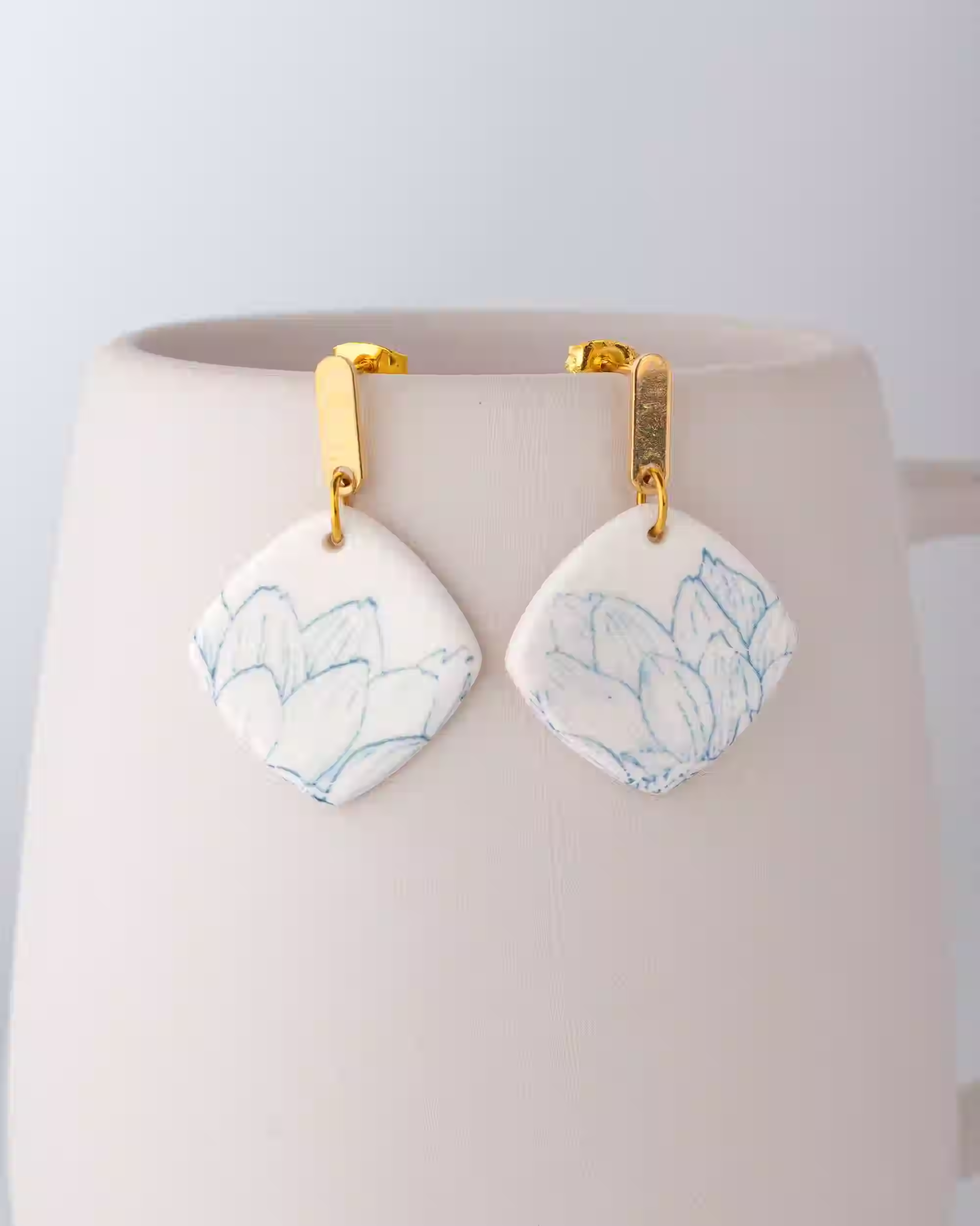 Lotus Decal Küpe