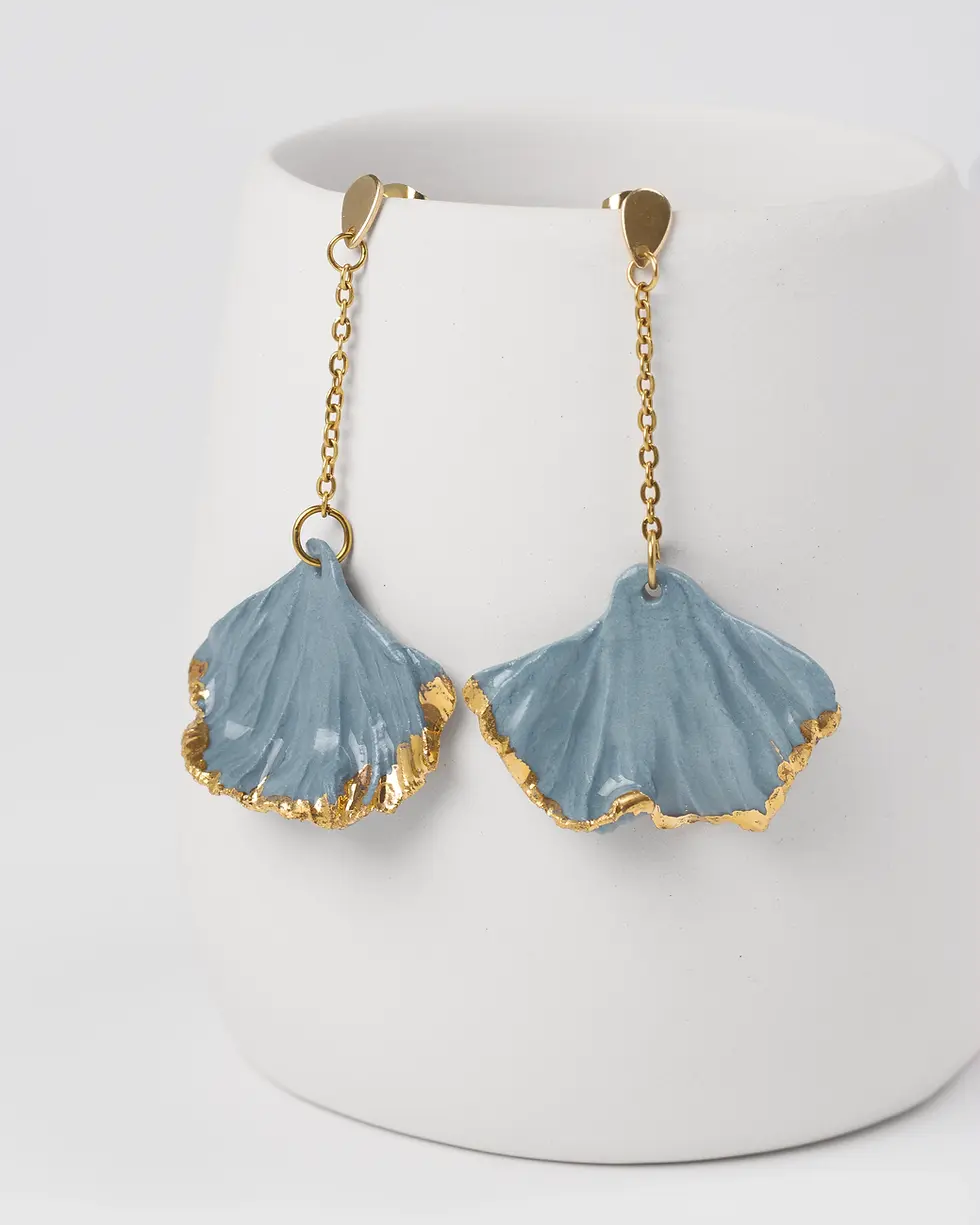 Küçük resim: Ginkgo Petal Küpe