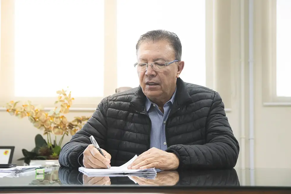 Prefeito Orvino sanciona lei que amplia direitos de pessoas com TEA em São José