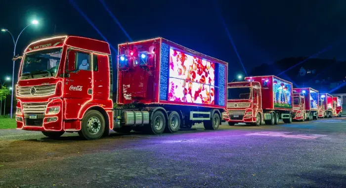 Magia do Natal toma conta de São José com a chegada da Caravana da Coca-Cola em dezembro