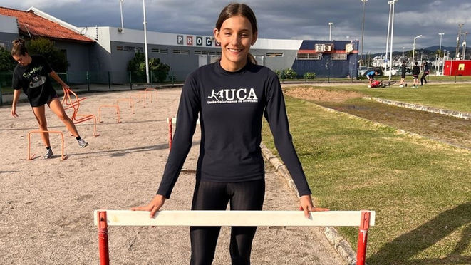Fenômeno do atletismo catarinense, Maria Clara busca patrocínio para impulsionar sonho olímpico