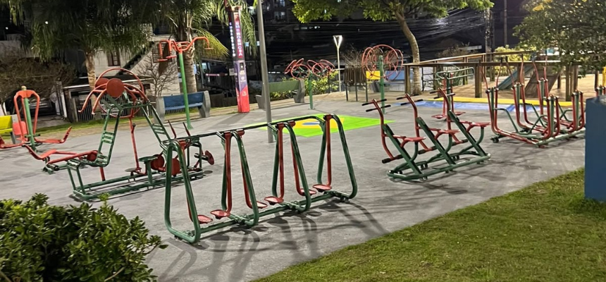 Feira na Praça do Luar reúne cultura, empreendedorismo e clima de Copa do Mundo em São José