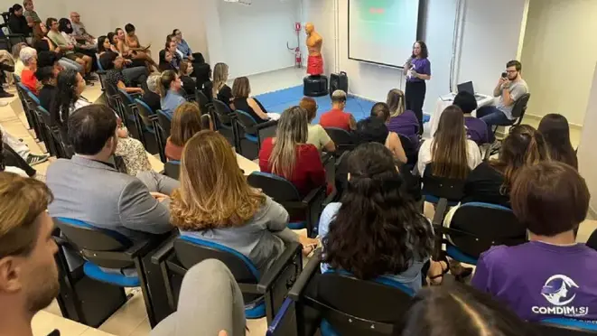 Evento em São José orienta mulheres sobre direitos, saúde emocional, autocuidado e sobrevivência