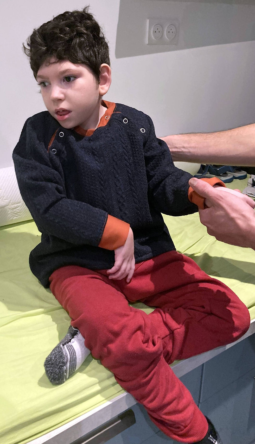 Thumbnail: Sasha boy's sweatshirt T4 - 16 years old