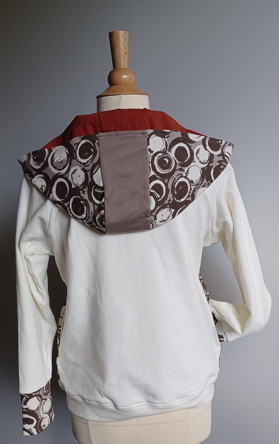 Thumbnail: Cherry women's sweatshirt T32-46